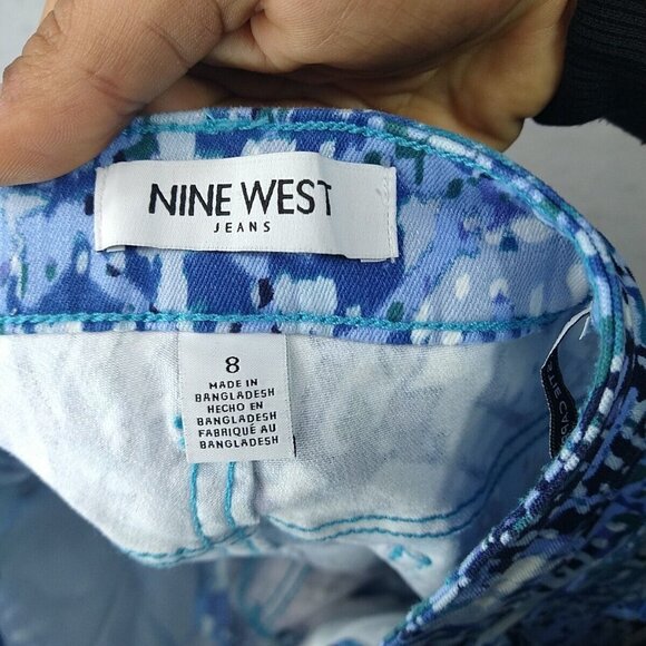 Nine West Chrystie Capri Jeans Womens 8 Blue Allover Print Crop Comfort Spring - Picture 11 of 13